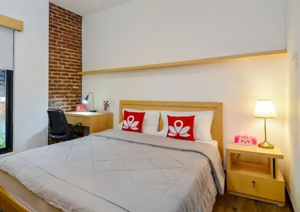 ZEN Rooms Kemandoran Syariah