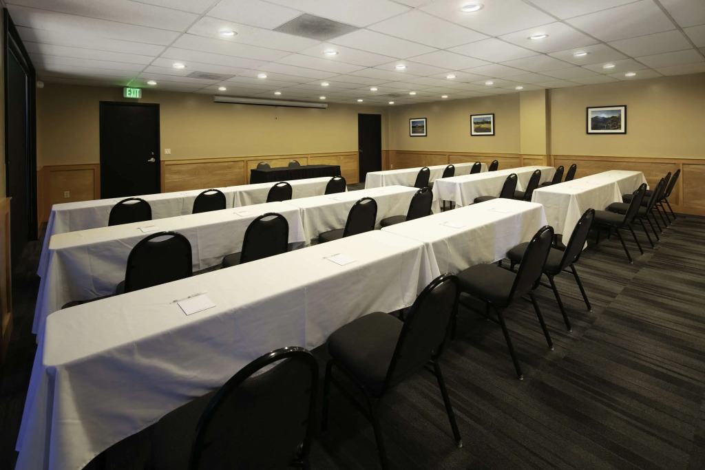 Waypoint Hotel