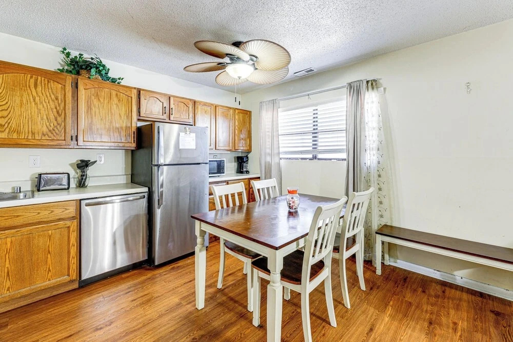 Walk to Ocean City Beach! Cozy Couples Retreat
