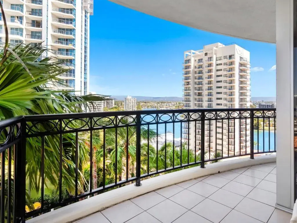 Towers of Chevron - Private Apartments - Hosted by Coastal Letting Co