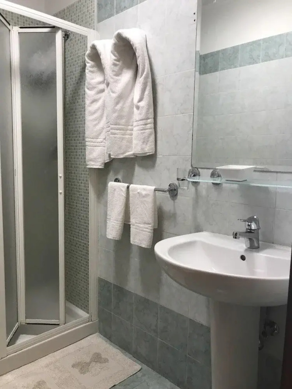 Guest House 64
