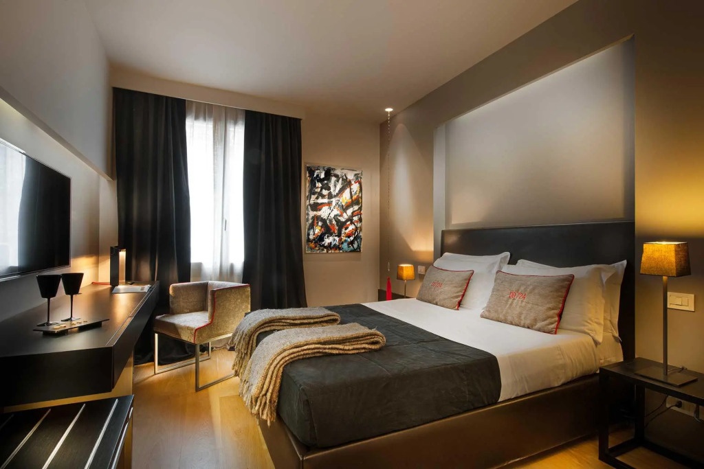 Charming House DD724