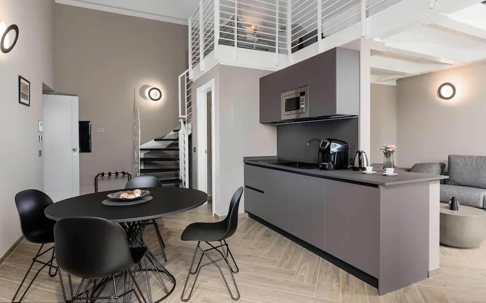 Q71 TIMELESS SUITES