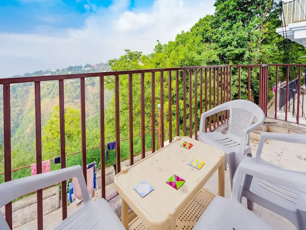 OYO 13726 Home Cozy 3BHK Hathi Paon Road