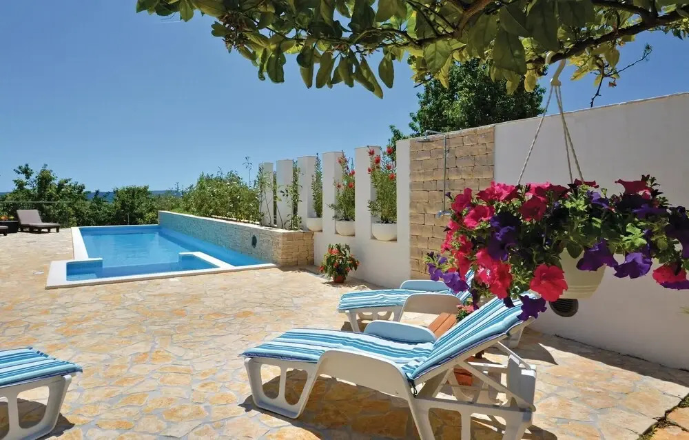 Gorgeous Home In Kastel Novi