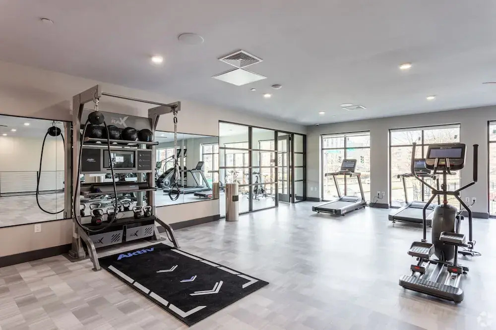 Hyatus Luxury Residences City Crossing