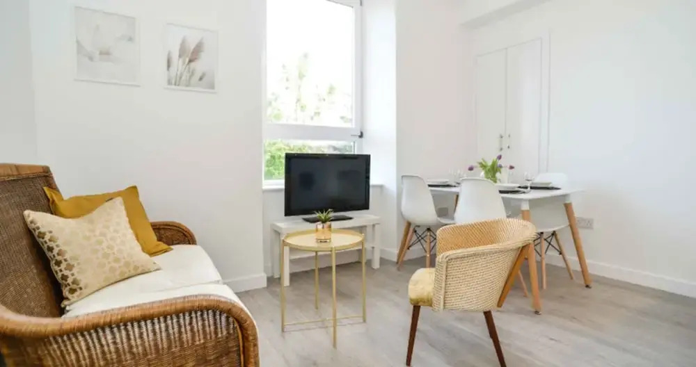 Aberdeen City Modern Apartment