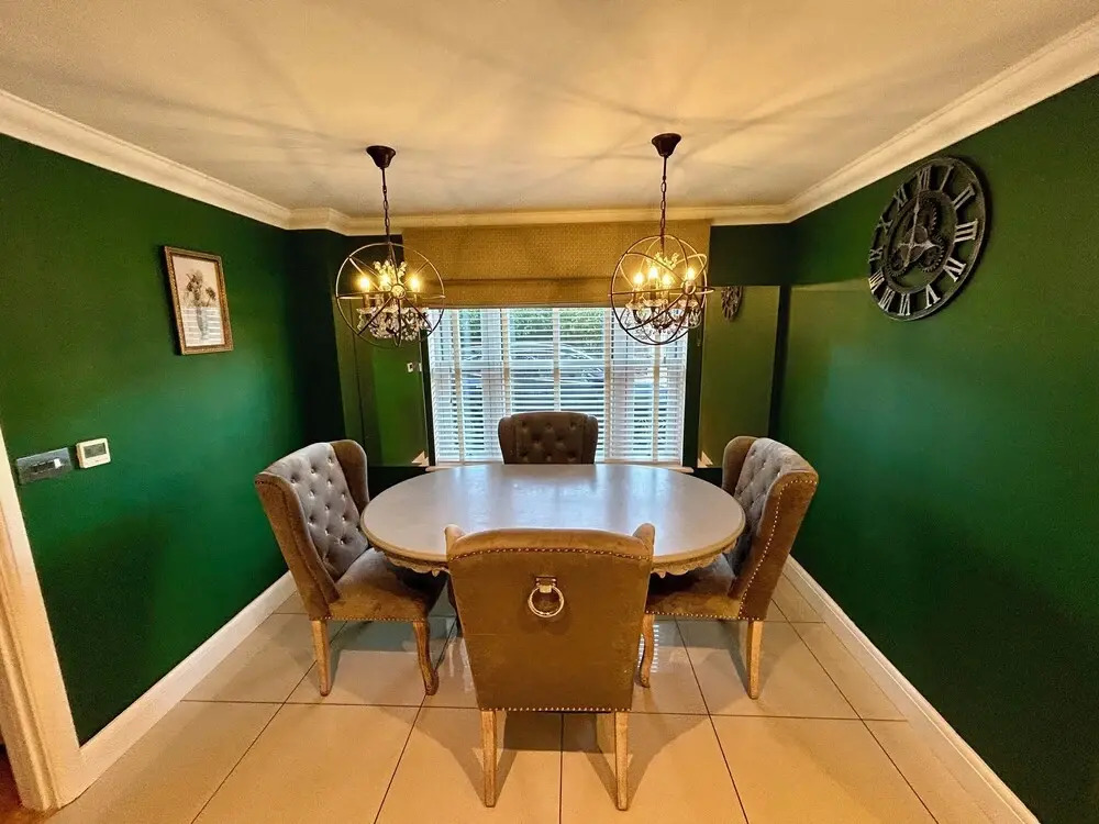 Elegant Retreat: Classic Style and Modern Comfort