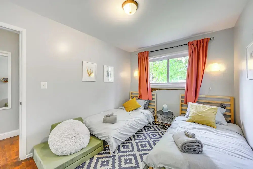 Charming Ann Arbor Getaway w/ Deck: Near Downtown!