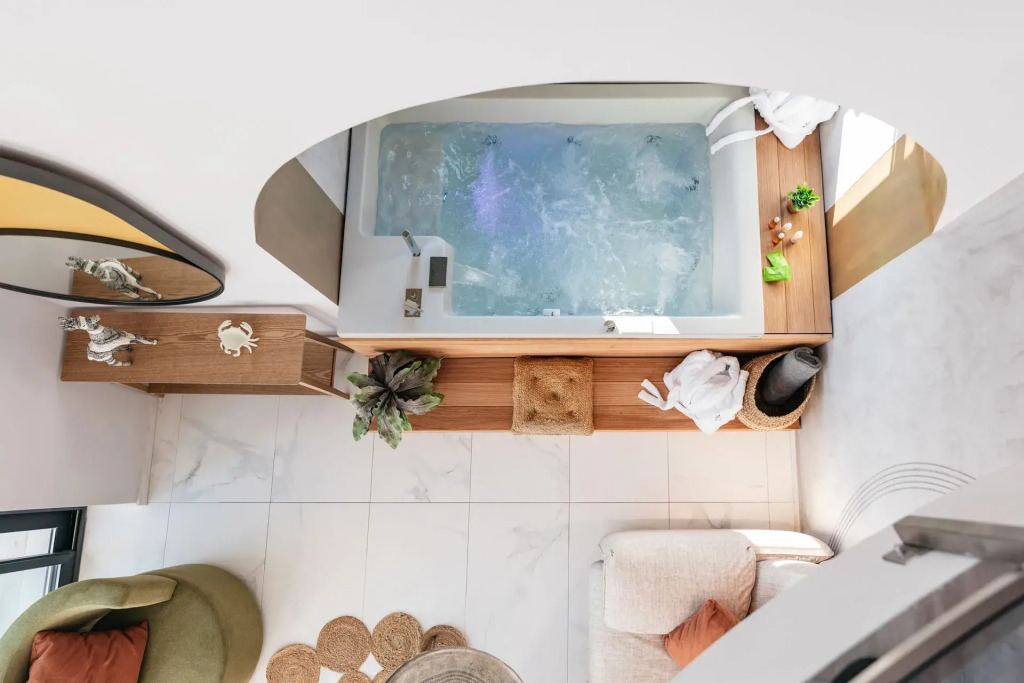 Cocooning Suites by Blue Carpet