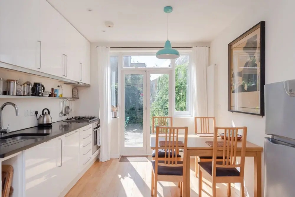 Lovely 1br 2 Bed Entire House W/Garden, 4 Guests