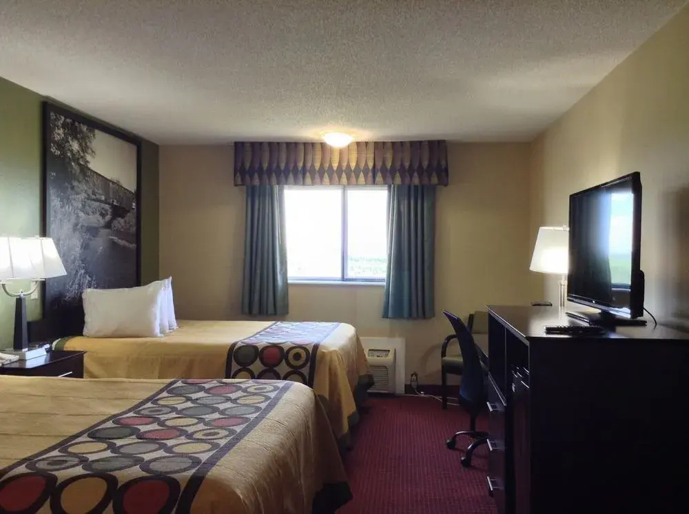 Super 8 Grinnell IA