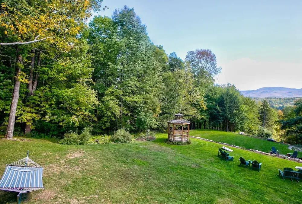 Timberholm Inn