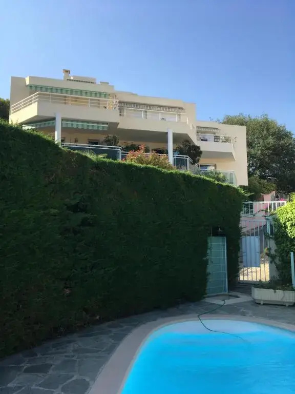 Superbe Studio Parking Piscine (Adults Only)