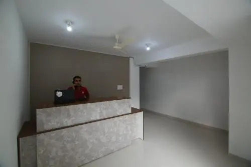 OYO 28285 Maruthi- Luxury Rooms