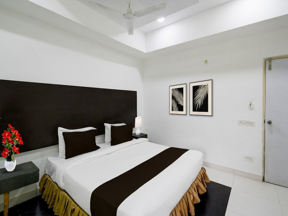 Hotel O Erragadda Metro Station Hyderabad