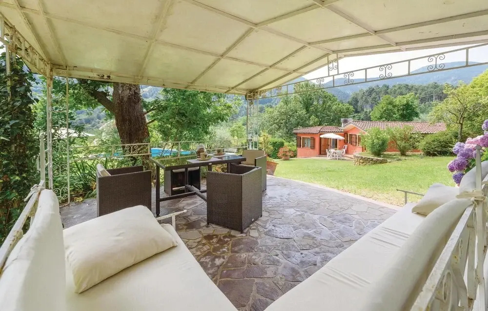 Lovely Home In Colle Di Compito Lu
