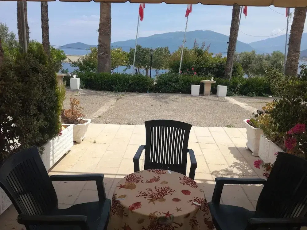 Gonatas Hotel