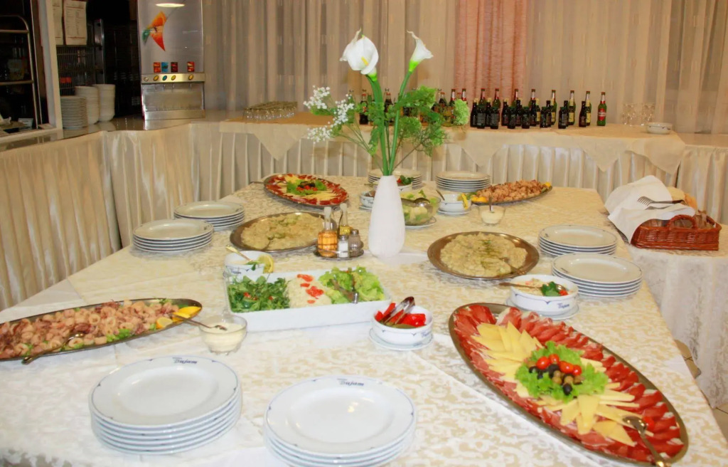 Omladinski Hostel