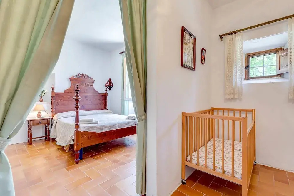 Villa With 4 Bedrooms in Illes Balears, With Private Pool, Enclosed Garden and Wifi Near the Beach