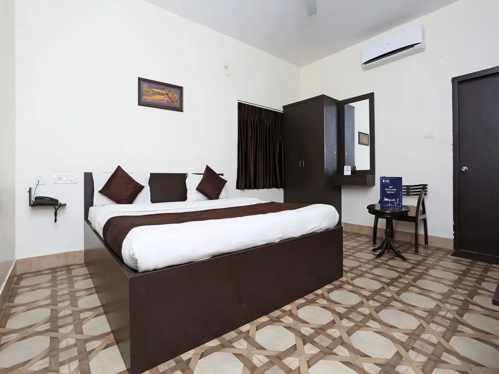 Capital O 7674 Stellar Resort