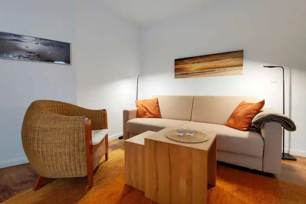 Ferienwohnung-24-in-der-Residenz-Meeresbrandung-mit-Meerblick