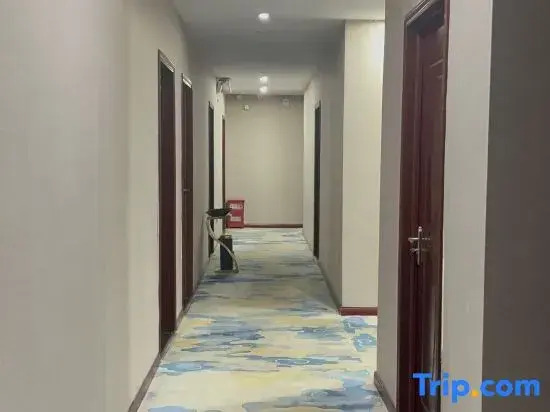 Poyang Shengwei Hotel (Huanhu Park Branch)