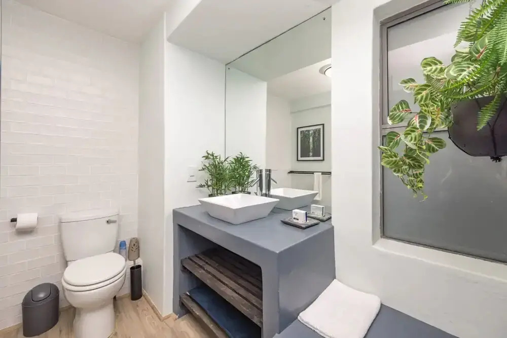 Modern 1 Bedroom in De Waterkant With Table Mountain Views
