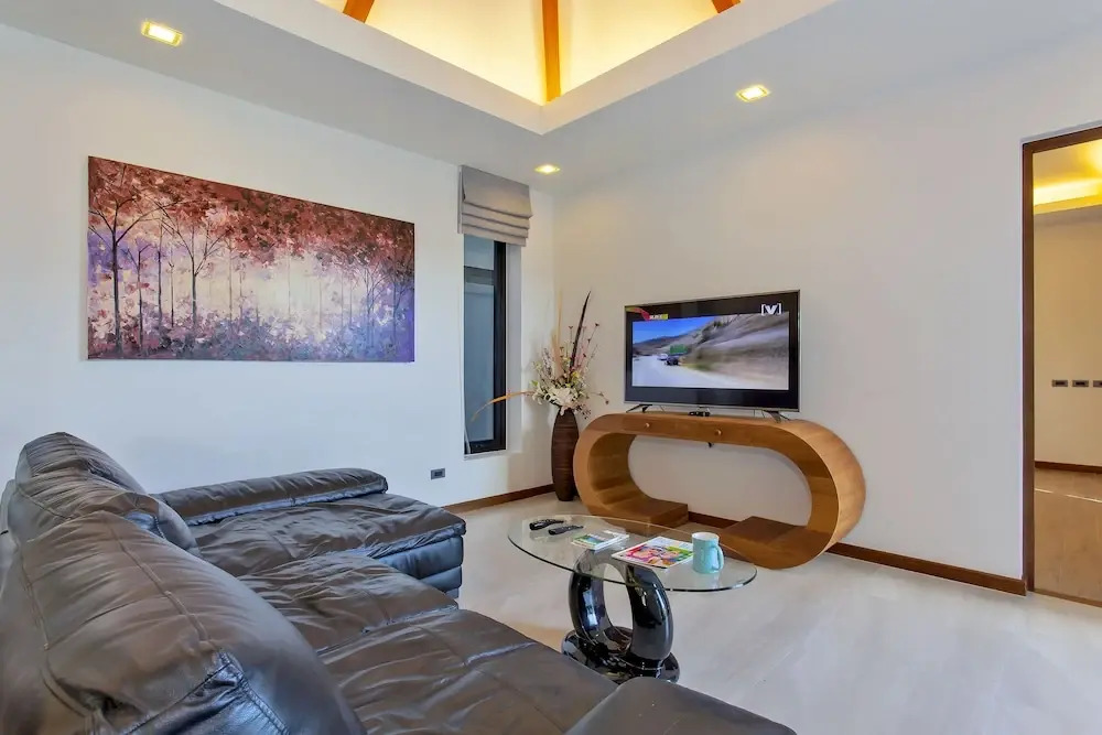 Natural Villa by Holiplanet