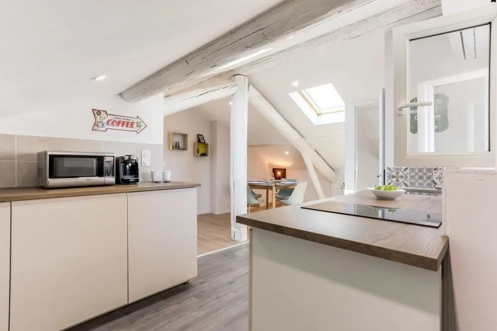 Wonderful 2 Bedrooms, Place de la Comédie
