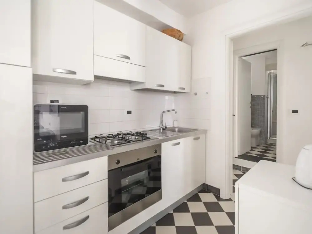 Modern Apartment in Genova Near Christopher Columbus House
