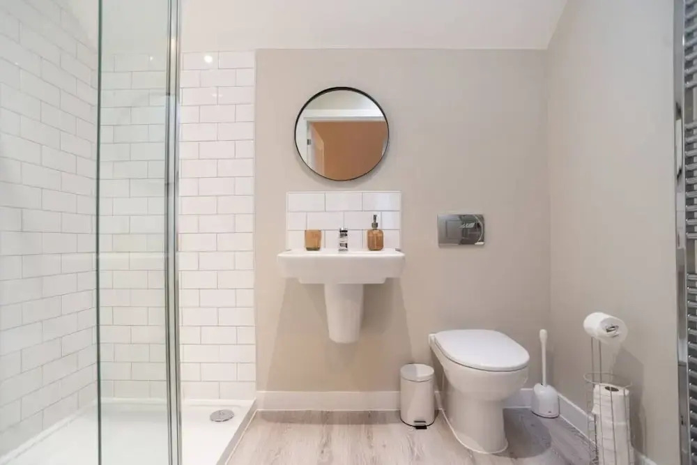 Stunning 3-bedroom Home With Free Parking