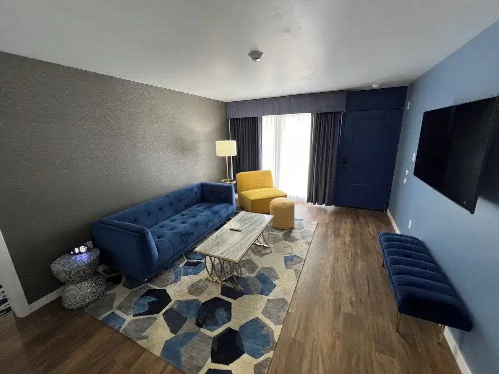 Lighthouse Suites