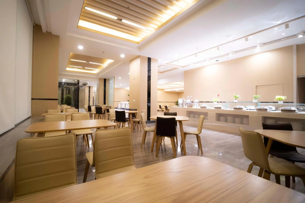 Sunny World Hotel