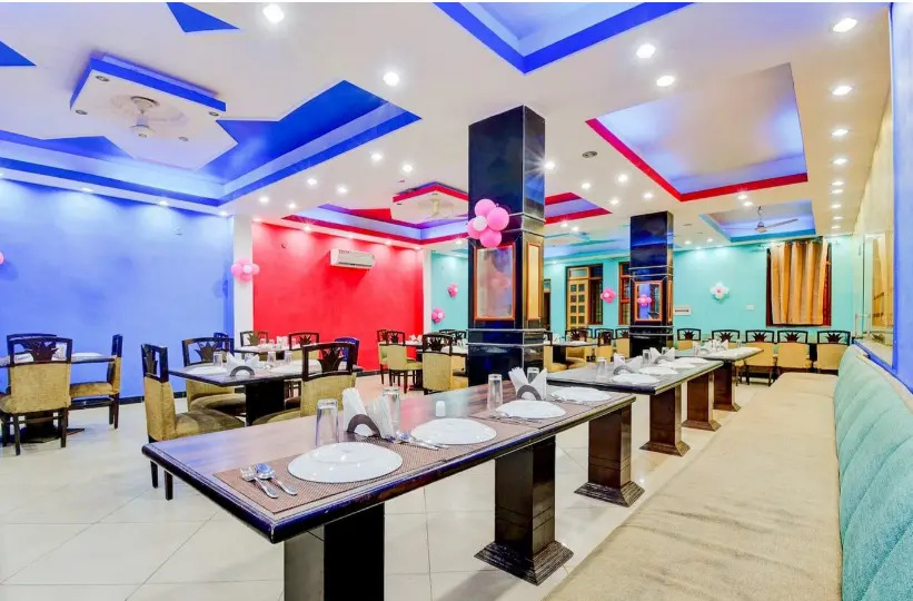 OYO 22110 Hotel Karni Palace