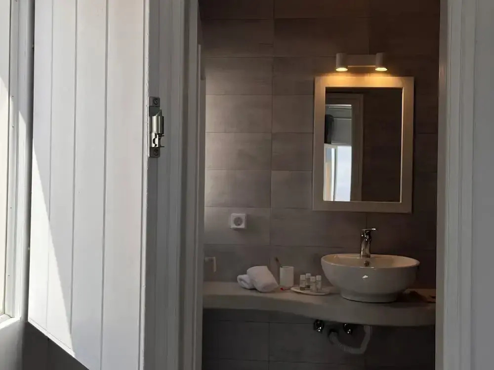 High Point Apartments Fira