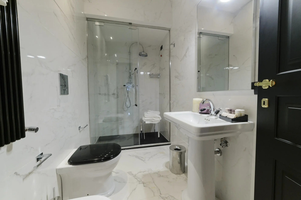 Roma Luxus Hotel
