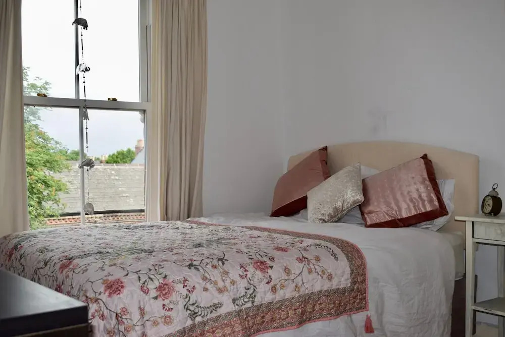 3 Bedroom House Near Portobello