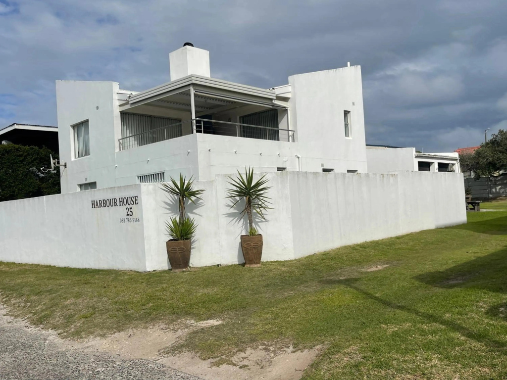 Harbour House 25