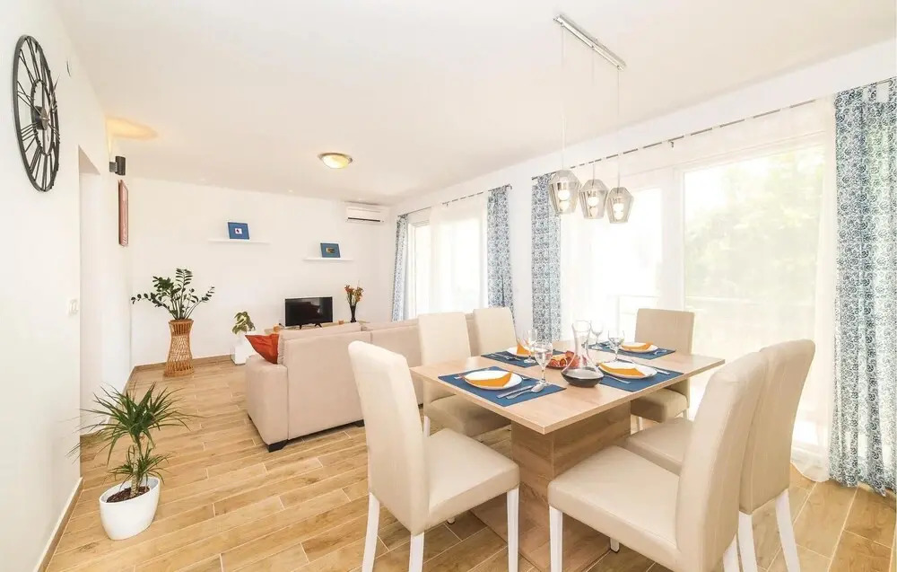 Two-Bedroom Holiday Home In Kastel Novi