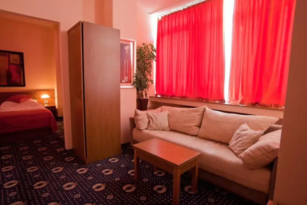Gremium Apartments