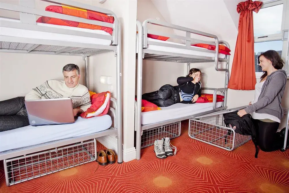 Snoozles Hostel