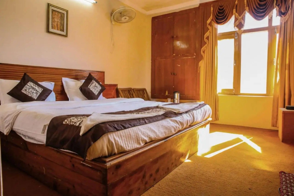 Hotel Century Gangri