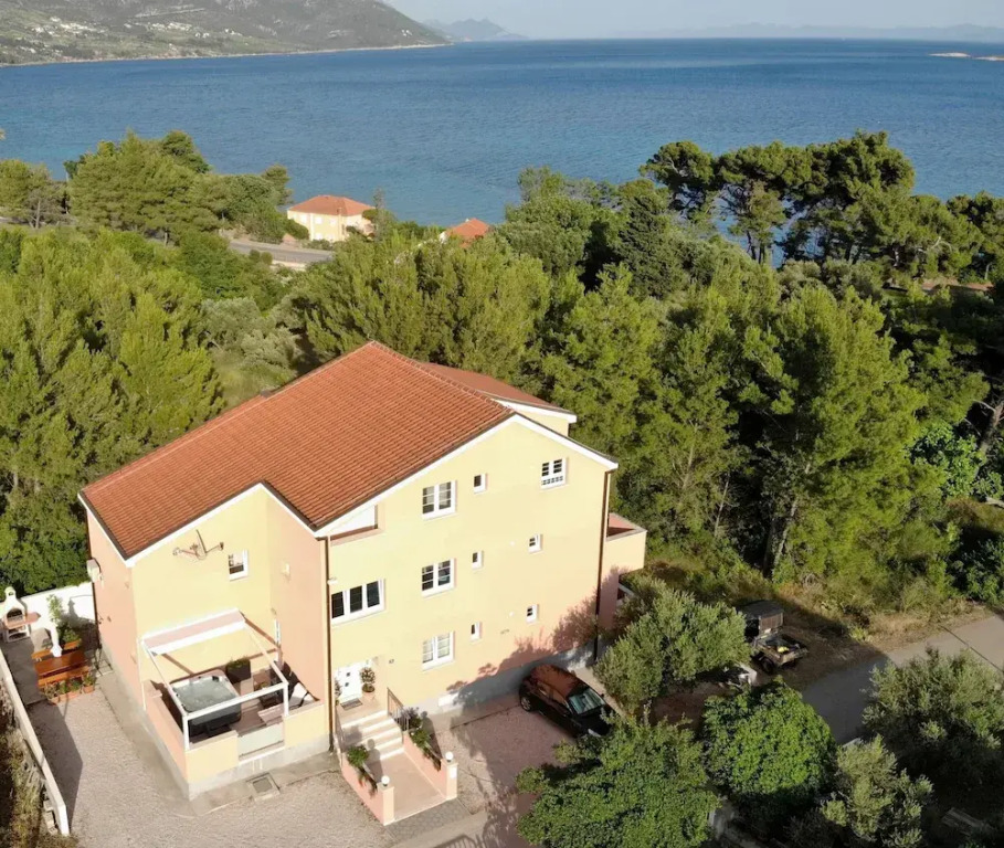 Apartments Villa Rea