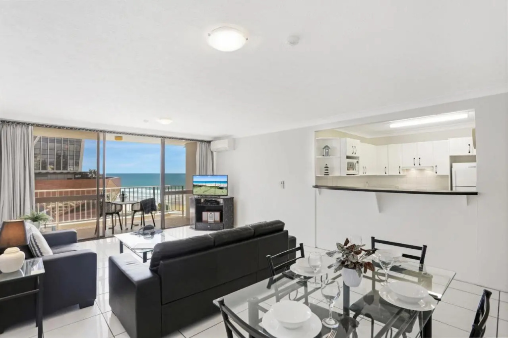 Breakers North Absolute Beachfront Apartments - Official
