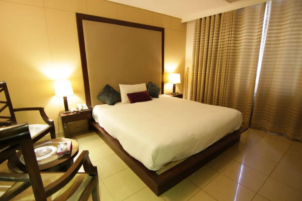 The Grand INN Hotel