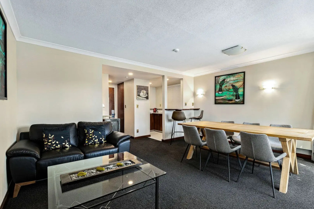 Hotel Elms Christchurch, an Ascend Collection Hotel