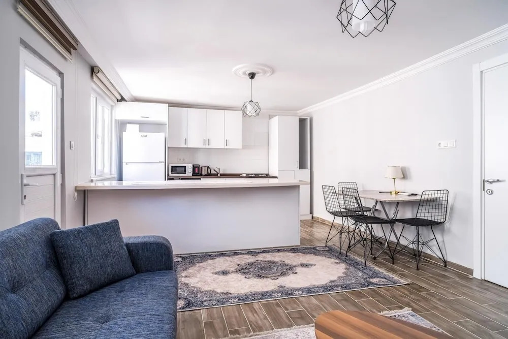 Flat w Balcony 10 min to Uskudar Coast