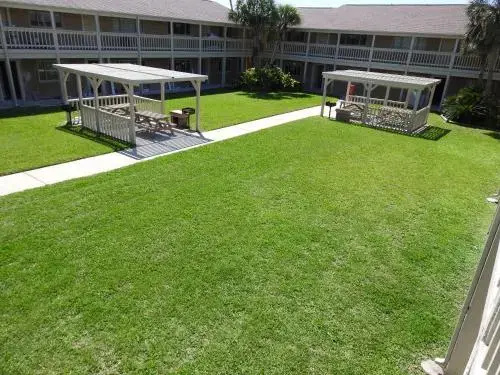 Courtyard #123 Condo