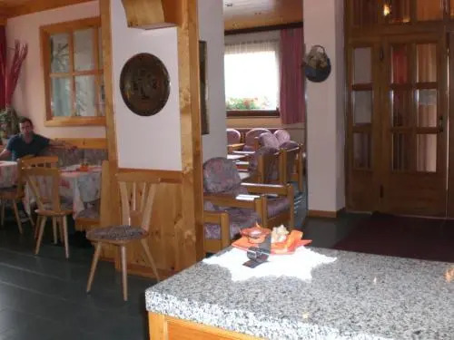 Hotel Croce Bianca